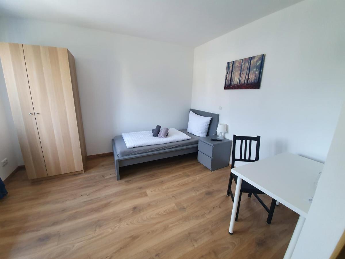 Gaestehaus Am Heuss-Platz Эрланген Экстерьер фото